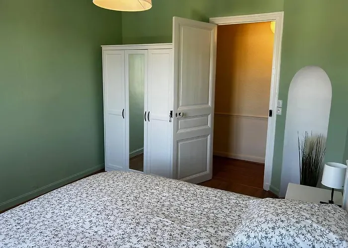 Le Grand' Apartment *